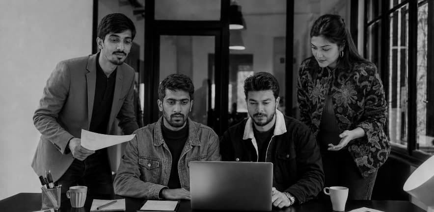 Hamza Rizvi collaborating with the Xsofty team